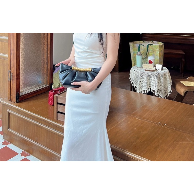 Wrinkled Cloud Leia Handbag Cl - огляд і ціна Women Bags Jw Pei